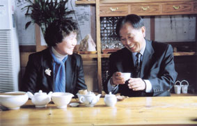 부인 임행자씨와 다정한 한 때